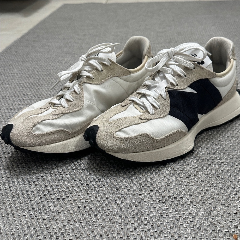 New Balance 327 Sneakers Women’s Size 7.5